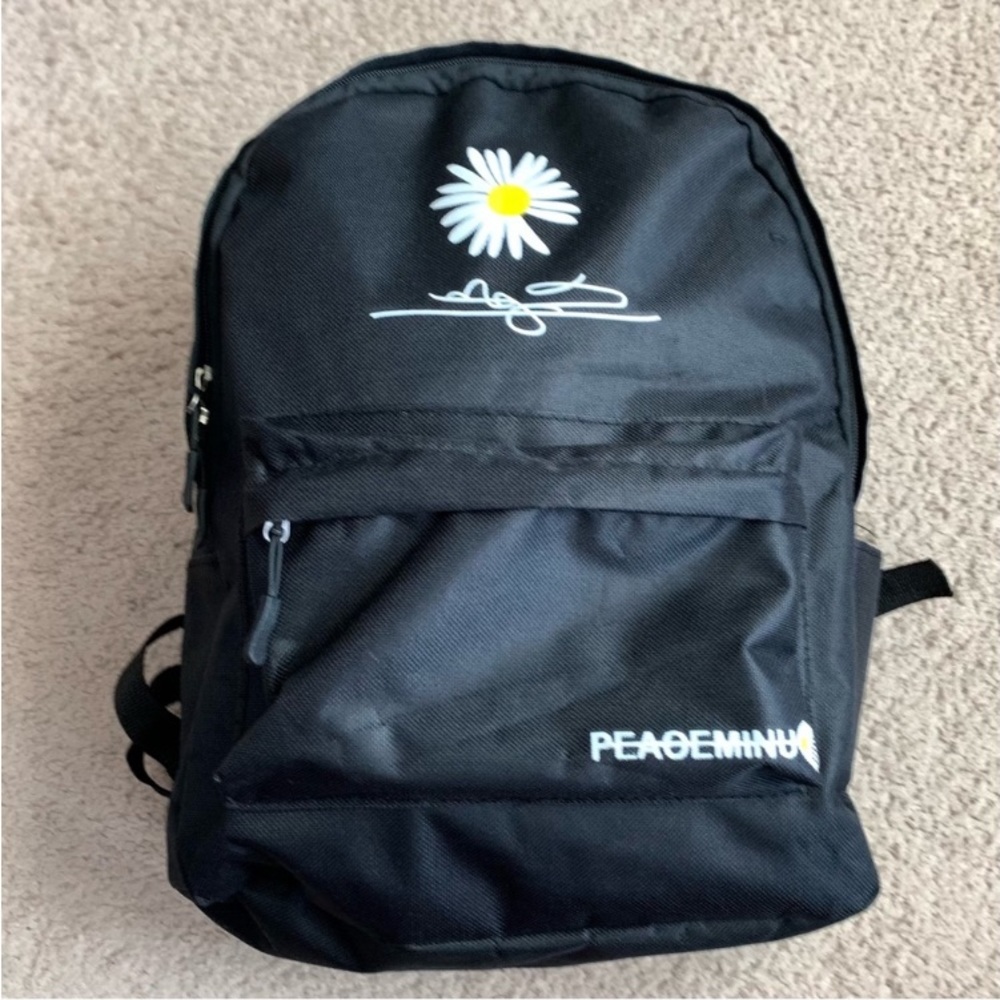 Daisy Black Midi Backpack